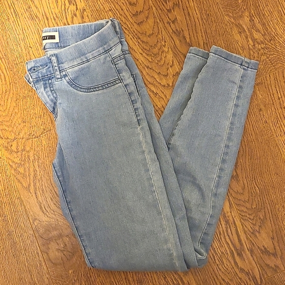 NOISY MAY| light wash denim - Picture 1 of 5